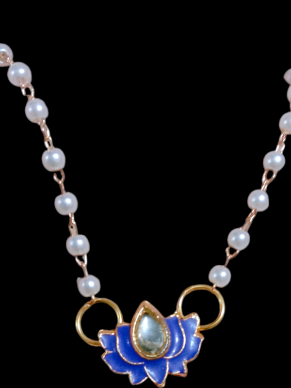 Lotus kundan simple necklace - Image 2